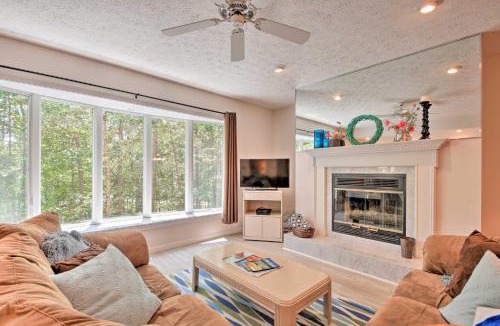 Salem House | Condo on Lake Keowee w/Resort Amenities & Pool!