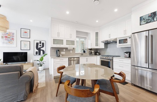 Fraserview House | Convenient 3 Bedroom in Heart of East Vancouver