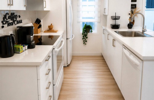 Longueuil Condo | Corporate Stay Longueuil | All-Inclusive, Workspace, Parking, Pets, EV, Fastwifi