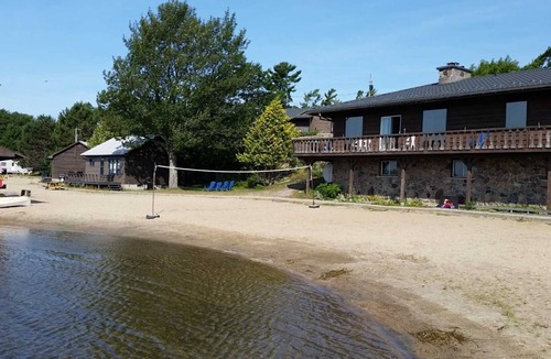 Carling Cabin | Cottage #10 - 2 Bedroom Cottage - Katawoda Cottages