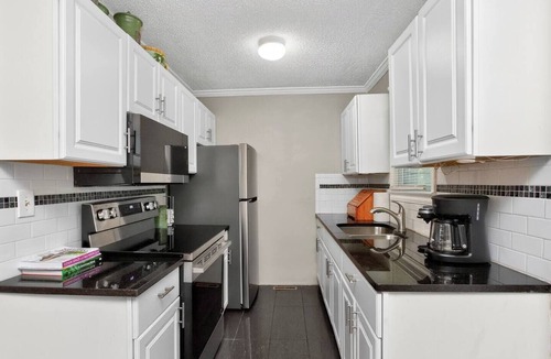 Nashville House | Cottage, Great Location Downtown/Airport 4 beds