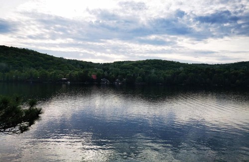 Val-des-Monts Ski Chalet | Cottage Lac St Pierre - Come and Relax