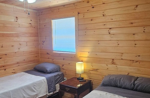 Bluewell House | Cottontail Farmhouse HMT Trails