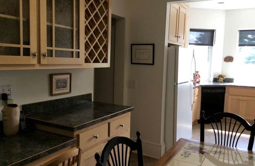 Tazewell House | Countryside Vacation Rental near the Appalachian Trail in Burke’s Garden, Virginia