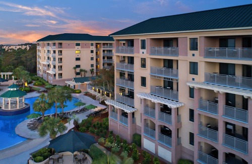 Palmetto Dunes Resort | Courtyard View - 2 Bedroom - Marriott's Barony Beach Club - Full Resort Access