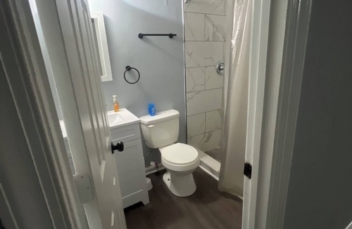 Rocky Mount House | Cozy 1-bedroom house in pleasant Rocky Mount with AC