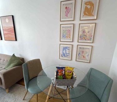 Milton Park Apartment | Cozy 1BDR in Prime location - Walk to Everything