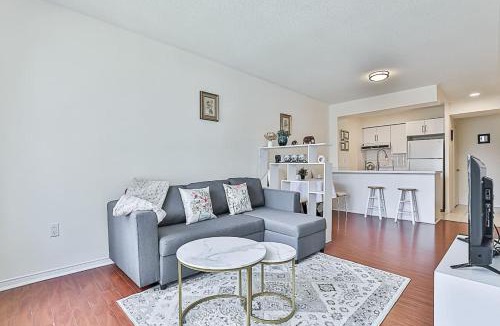 Bay Cloverhill House | Cozy 1BR Condo with Balcony and Parking