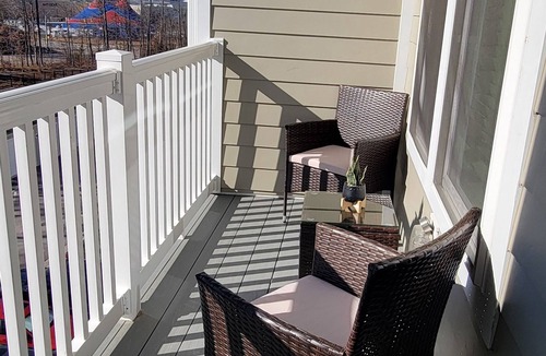 Northeast Raleigh Apartment | Cozy 2 bedroom 2 bath apartment just 18 minutes away from airport.