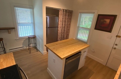 Galax House | Cozy 2-bedroom house near Galax New River Trailhead, overlooking Chestnut Creek