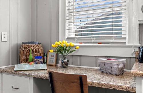 Sans Souci House | Cozy 2BR Near Furman & Downtown, Fenced Yard