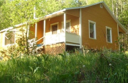 Lac Superieur Village Ski Chalet | Cozy 3 bd, 8 min North Side Tremblant ski lifts