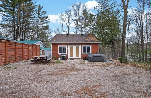Val-des-Monts Cottage | Cozy 3 Bedroom Cottage on Lac St.Pierre