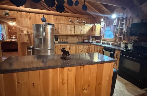 Island Falls Cabin | Cozy 3-bedroom rustic lodge in Island Falls perfect for your getaway