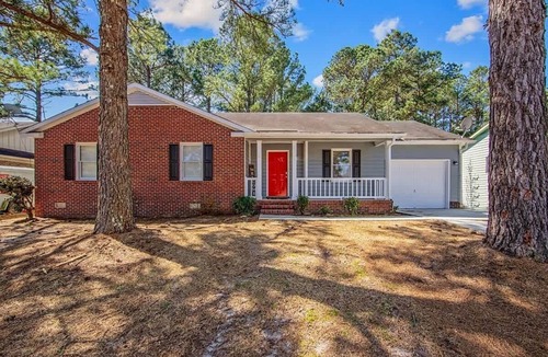 Fayetteville House | Cozy 3BR Cottage w/Fenced Yard l Dogs Welcome