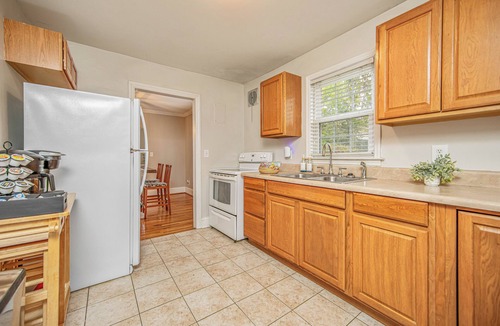 Terry Sanford House | Cozy 3BR Home w/Porch Near Downtown Fayetteville