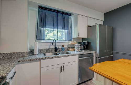 Hendersonville House | Cozy 3BR Retreat -Fully Furnished w/Full Kitchen, WIFI, Smart TV near Nashville