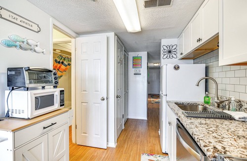Garden City Apartment | Cozy Beachfront Condo w/Wifi, Views & Pool Access