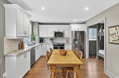 Collingwood House | Cozy Collingwood Farmhouse, With Sauna