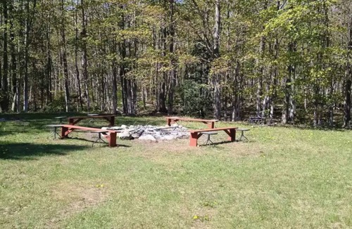 Colpoys Bay Apartment | Cozy Comfort Double Room 06 – Peninsula Motel, Minutes from Wiarton Waterfront