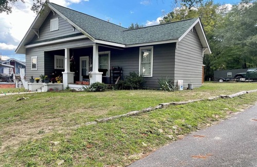 Hamlet Apartment | Cozy, Comfy Apartment in Hamlet, NC