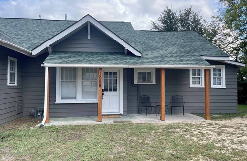 Hamlet Apartment | Cozy, Comfy Apartment in Hamlet, NC