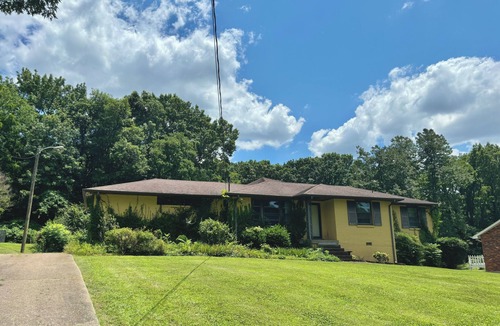 Nashville Cottage | Cozy cottage near Nashville airport with a relaxing feel and nature views!