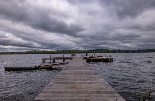 Wise House | Cozy Lake Getaway with Firepit, Lake Access, Theatre
