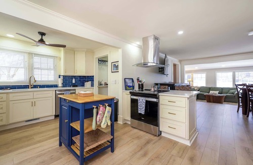 Southmont House | Cozy Lake House on Abbots Creek, Lexington NC