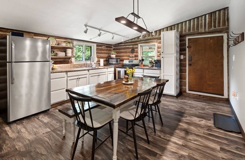 Spruce Pine Cabin | Cozy Log Cabin King Bed Rocking Chair Porch