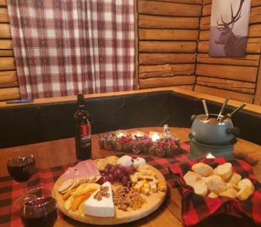 La Minerve House | Cozy log cottage