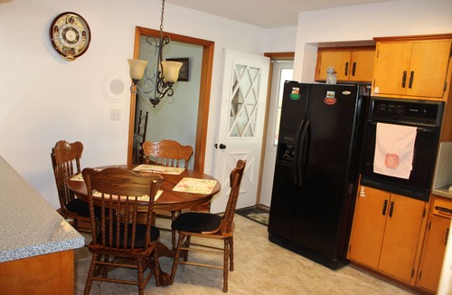 Bedford County House | Cozy Rustic Retreat w/Mountain Views, King Suite & Fast WiFi