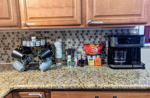 Oak Ridge House | Cozy, Spacious, Great Location to amenities