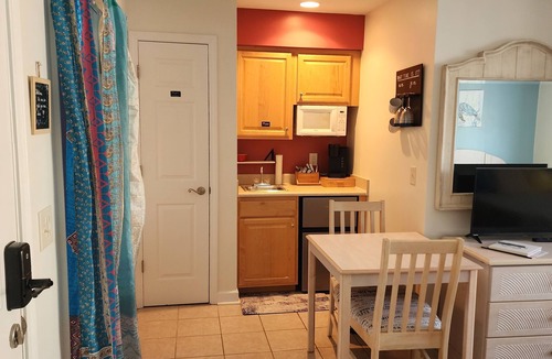 Calabash Condo | Cozy Studio in charming Calabash in Gated Golfing Community, WiFi