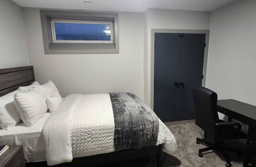 Fort Gary Apartment | Cozy & Stylish 2BR Apartment