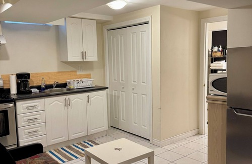 Mavis-Erindale House | Cozy Suite : Heart of Mississauga. Pet Friendly!