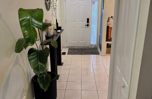Mavis-Erindale House | Cozy Suite : Heart of Mississauga. Pet Friendly!