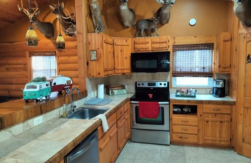 Lenoir House | Cozy wood cabin/house nestled in the North Carolina mountains.