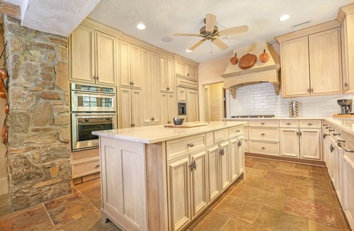 Banner Elk House | Crab Orchard Estate in Valle Crucis w/Fireplace