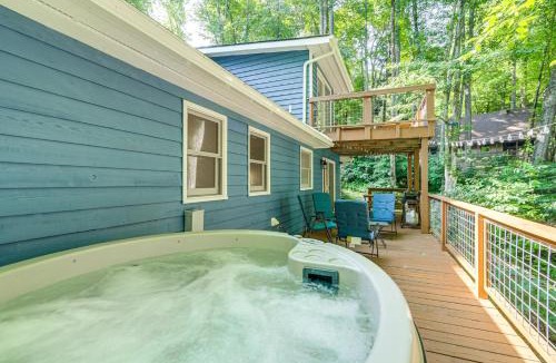 Maggie Valley House | Creek View + Hot Tub: Woodsy Maggie Valley Cottage