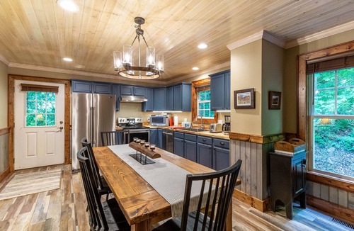 Cullowhee Cabin | Creekside Bliss - Stunning Custom Mountain Home with a Hot Tub I Convenient to WCU!