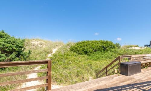 South Nags Head House | Crow's Nest - SNH MP 19, Oceanfront, Historic Cottage, Pets OK, YR Flex Stays