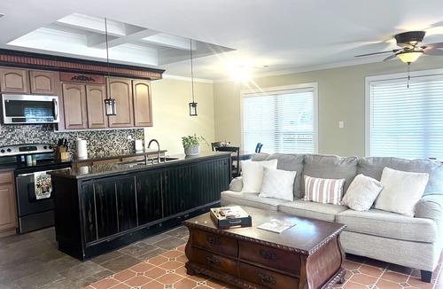 Martinez House | Customize your Masters stay. On the 15th green of West Lake. + Guest cottage