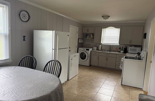 Old Hickory House | Cute Three Bedroom