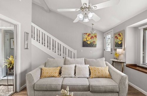 Hanahan Villa | Cypress Cottage of Charleston