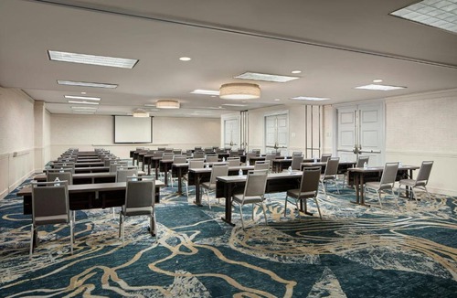Downtown Richmond Hotel | Delta Hotels by Marriott Richmond Downtown
