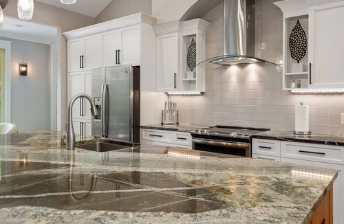 Bowling Green House | Designer Lakefront Lodge w/Huge Private Beach & Boat Option-Built July 2019