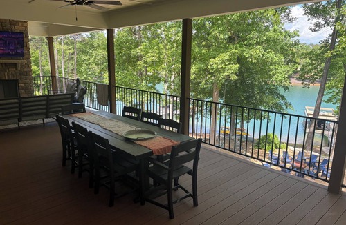 West Union House | Dujardins waterfront lake Keowee home, with double dock on a deep, wide cove.