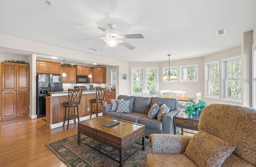 Foscoe Condo | Echota Wintergreens 1721-Mtn Condo, Gated Resort, Indoor/Outdoor Pools & Hot Tub
