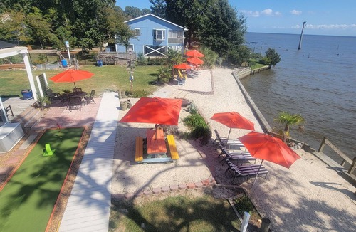 Hertford Apartment | Edgewater "The Landing" Coastal 3 bedroom Duplex. Private beach, Relax and enjoy
